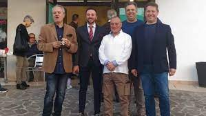 Al centro, Luigi Masnari della Agrisviluppo Srl
